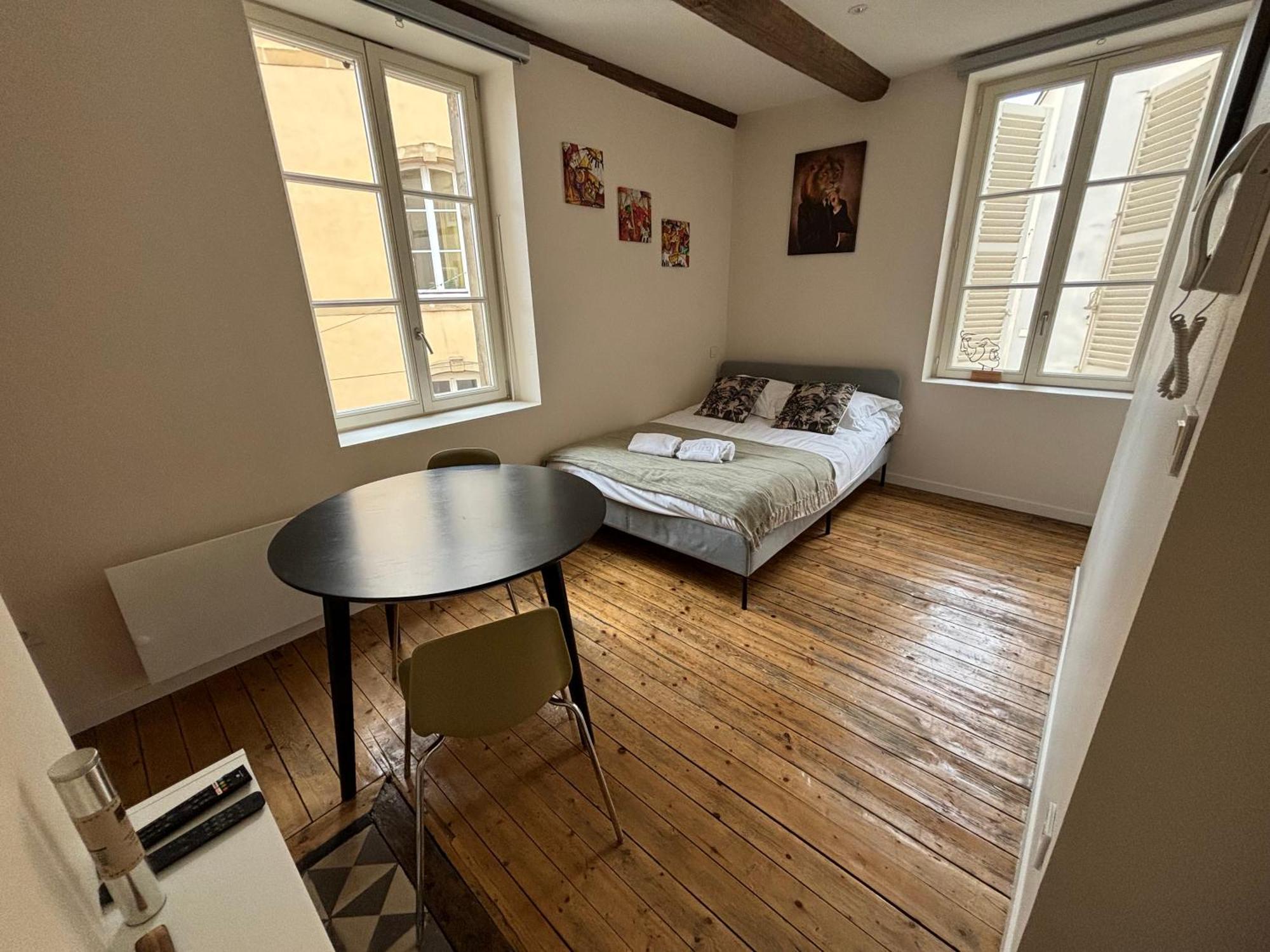 Louis Premier Et Second Metz Centre Un Sejour A Part Apartment ภายนอก รูปภาพ