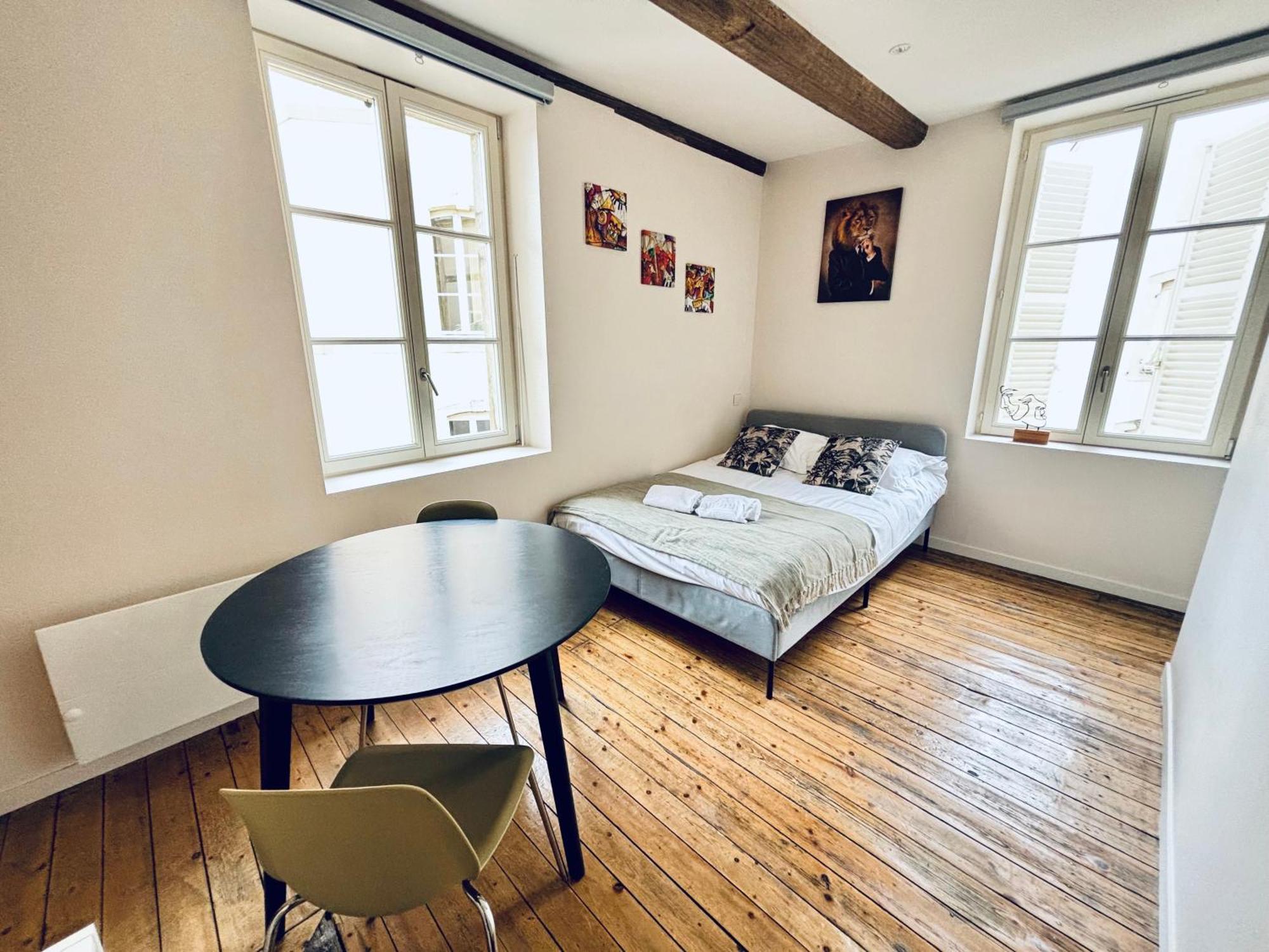 Louis Premier Et Second Metz Centre Un Sejour A Part Apartment ภายนอก รูปภาพ