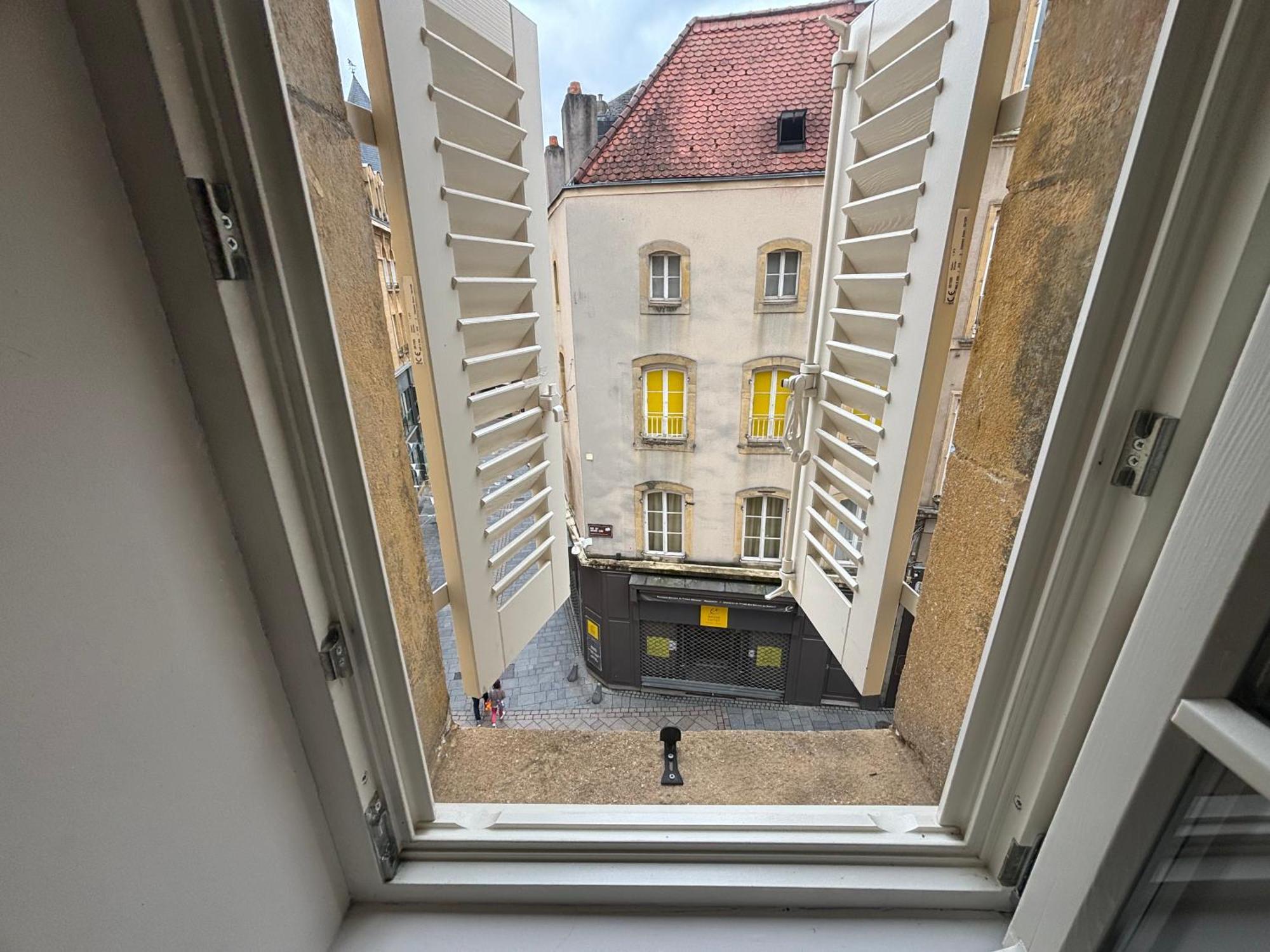 Louis Premier Et Second Metz Centre Un Sejour A Part Apartment ภายนอก รูปภาพ